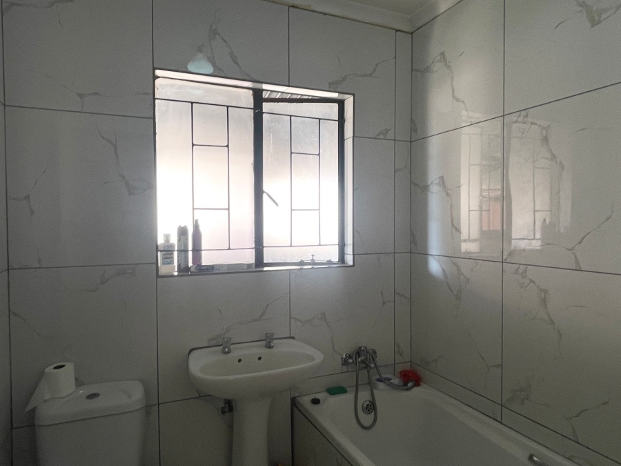 2 Bedroom Property for Sale in Soshanguve South Ext 4 Gauteng