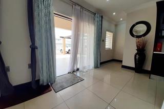 6 Bedroom Property for Sale in Shores of Loch Vaal Gauteng