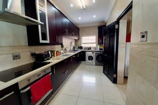6 Bedroom Property for Sale in Shores of Loch Vaal Gauteng