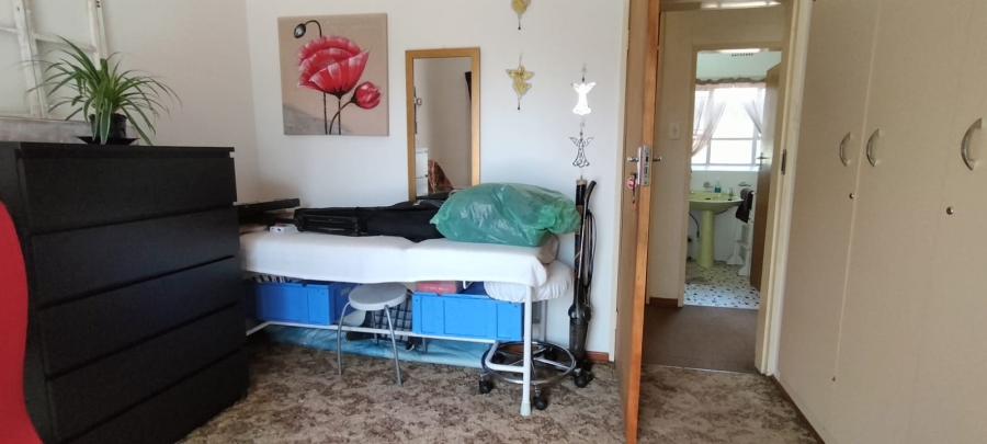 3 Bedroom Property for Sale in Greenhills Gauteng