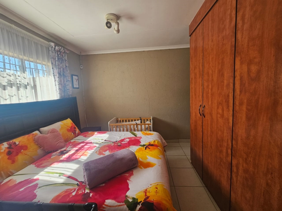 3 Bedroom Property for Sale in Greenhills Gauteng