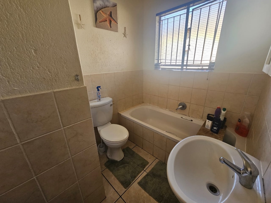 3 Bedroom Property for Sale in Greenhills Gauteng