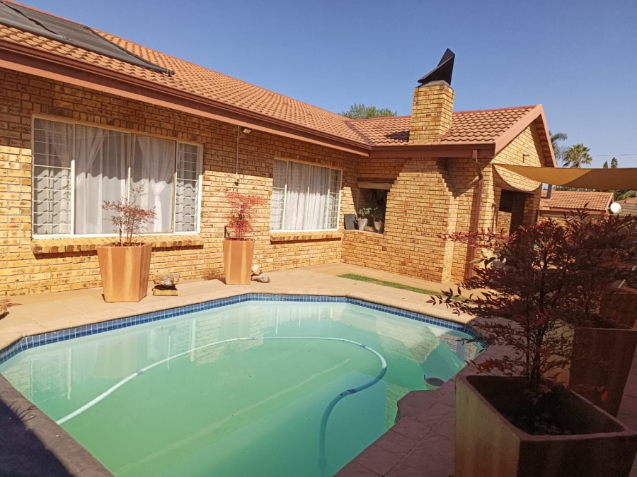 3 Bedroom Property for Sale in Greenhills Gauteng