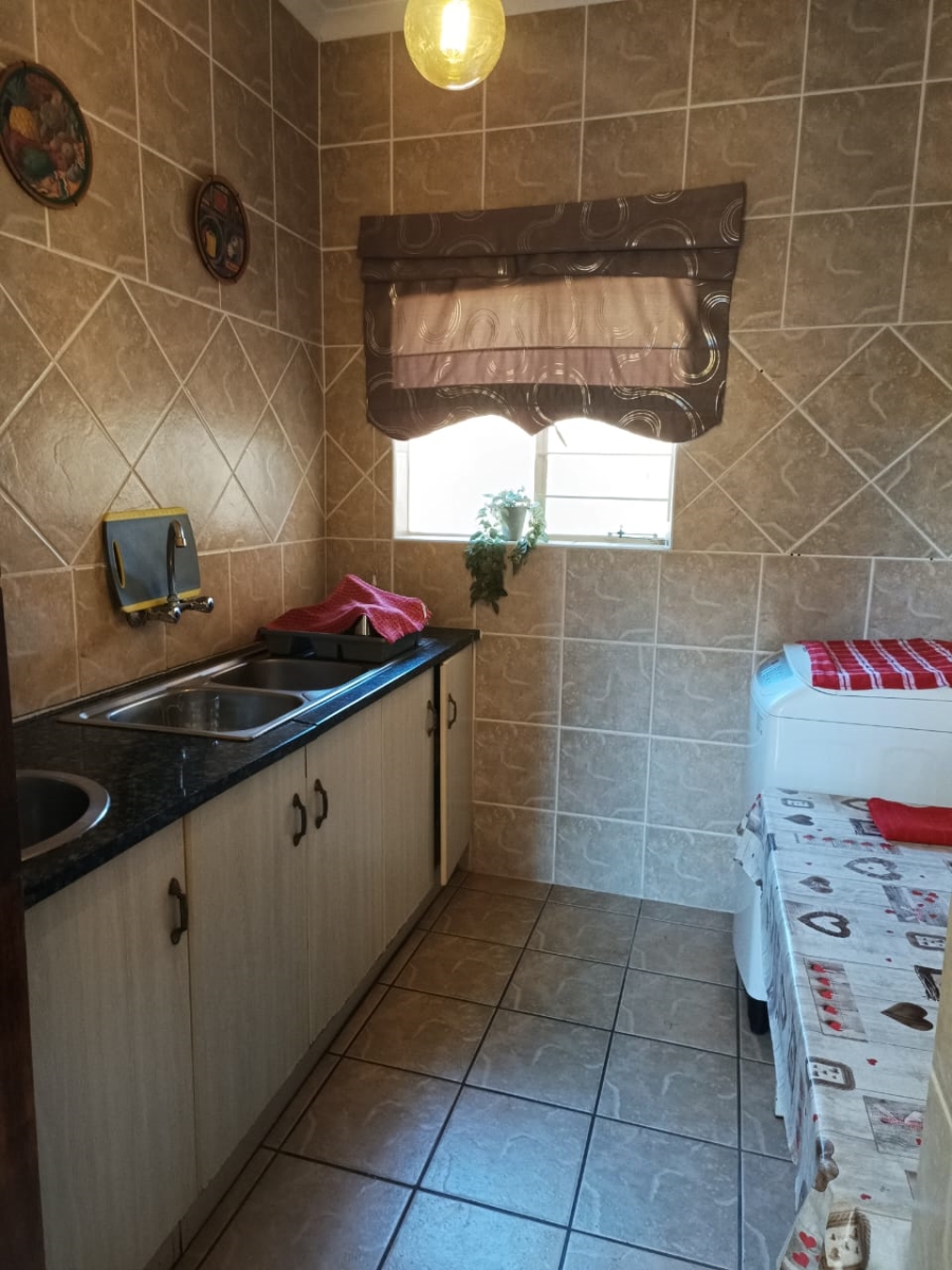 3 Bedroom Property for Sale in Greenhills Gauteng