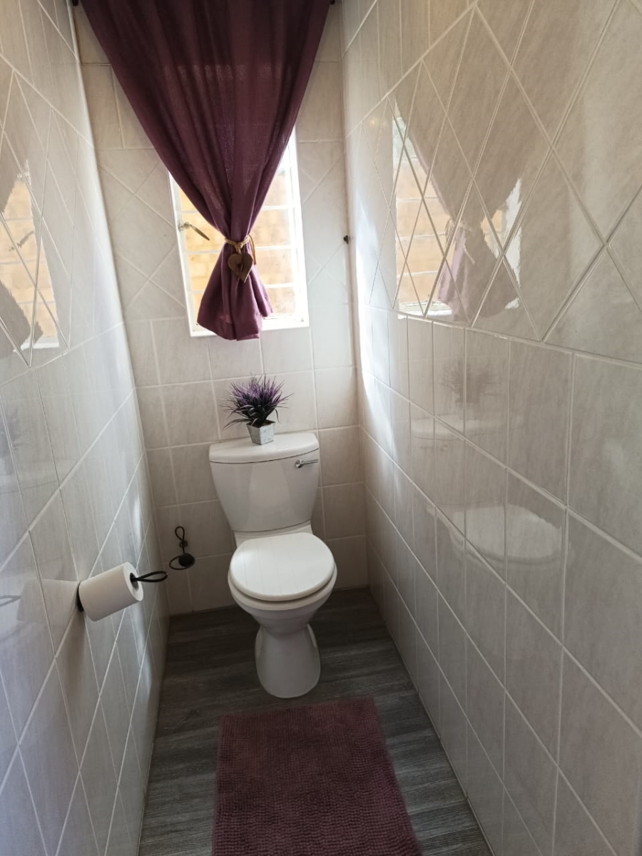 3 Bedroom Property for Sale in Greenhills Gauteng