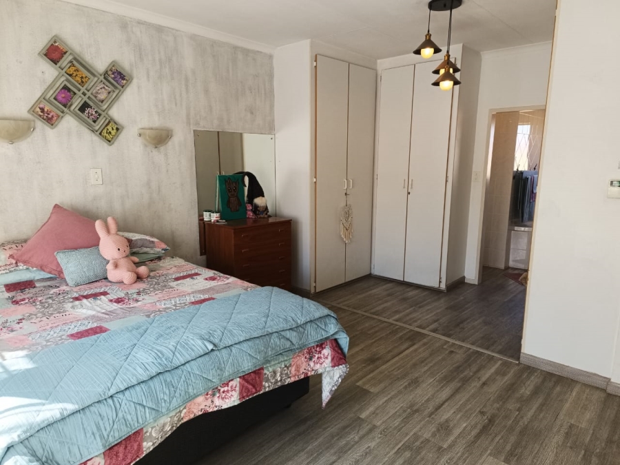 3 Bedroom Property for Sale in Greenhills Gauteng
