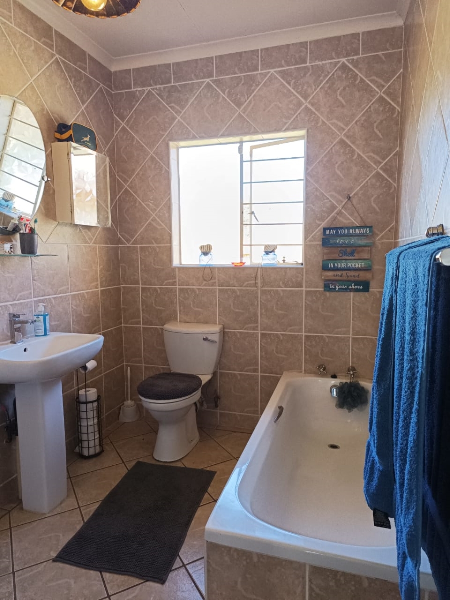 3 Bedroom Property for Sale in Greenhills Gauteng