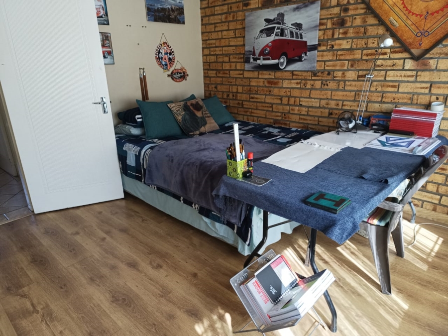 3 Bedroom Property for Sale in Greenhills Gauteng