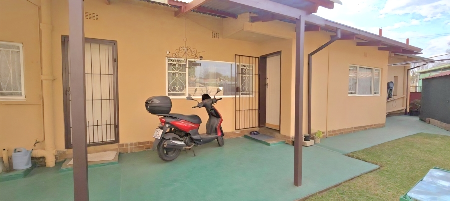 4 Bedroom Property for Sale in Moregloed Gauteng