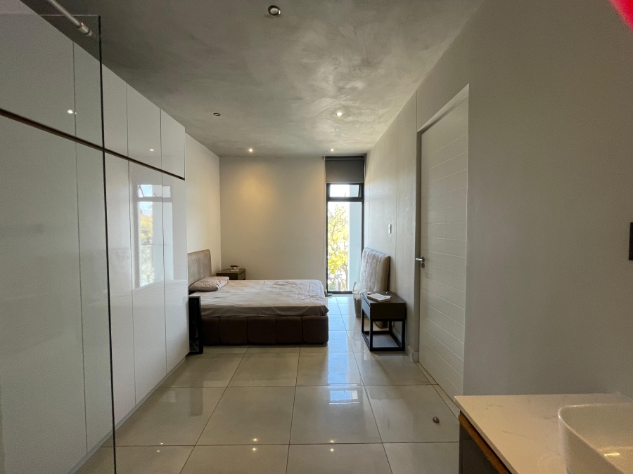 To Let 2 Bedroom Property for Rent in Rosebank Gauteng
