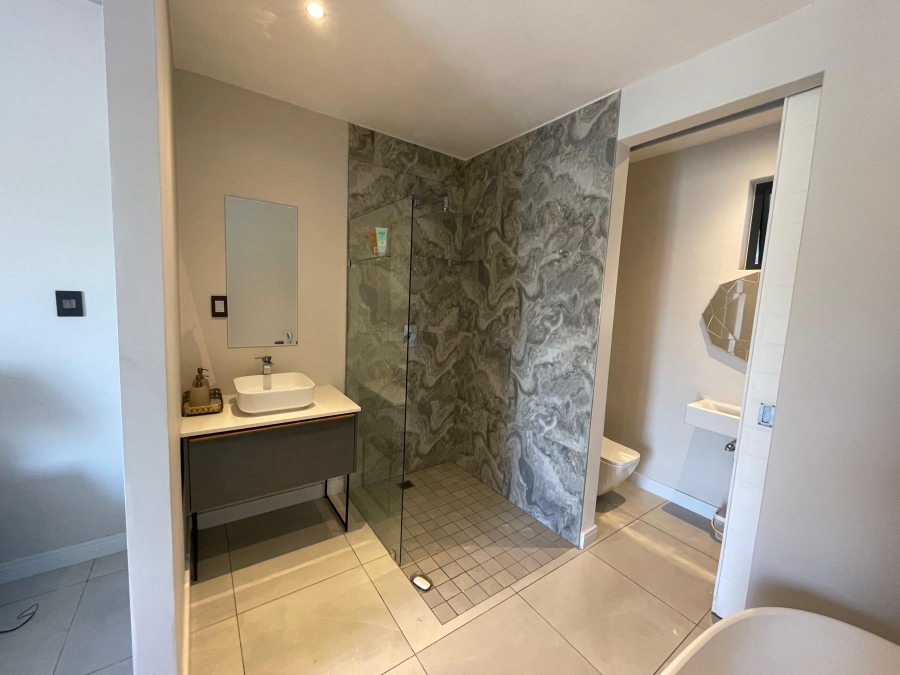 To Let 2 Bedroom Property for Rent in Rosebank Gauteng