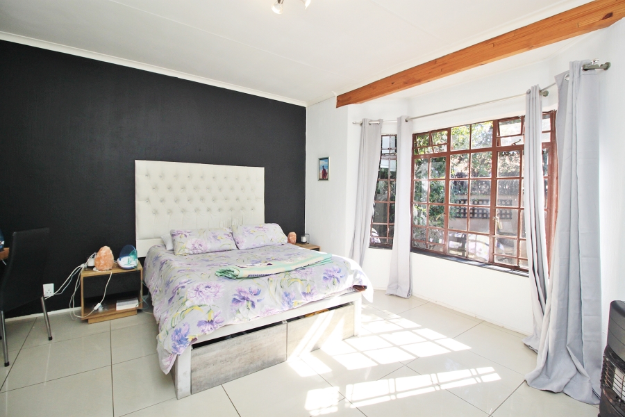 2 Bedroom Property for Sale in Illiondale Gauteng