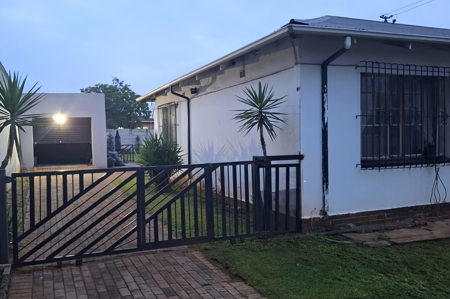 4 Bedroom Property for Sale in Primrose Hill Gauteng