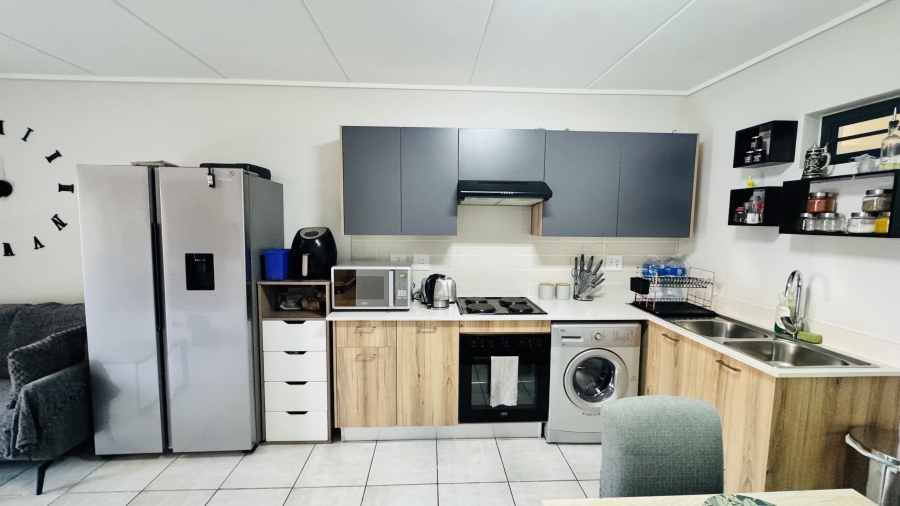 1 Bedroom Property for Sale in Linbro Park Gauteng
