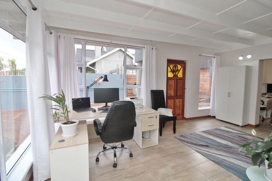 3 Bedroom Property for Sale in Sunnyridge Gauteng