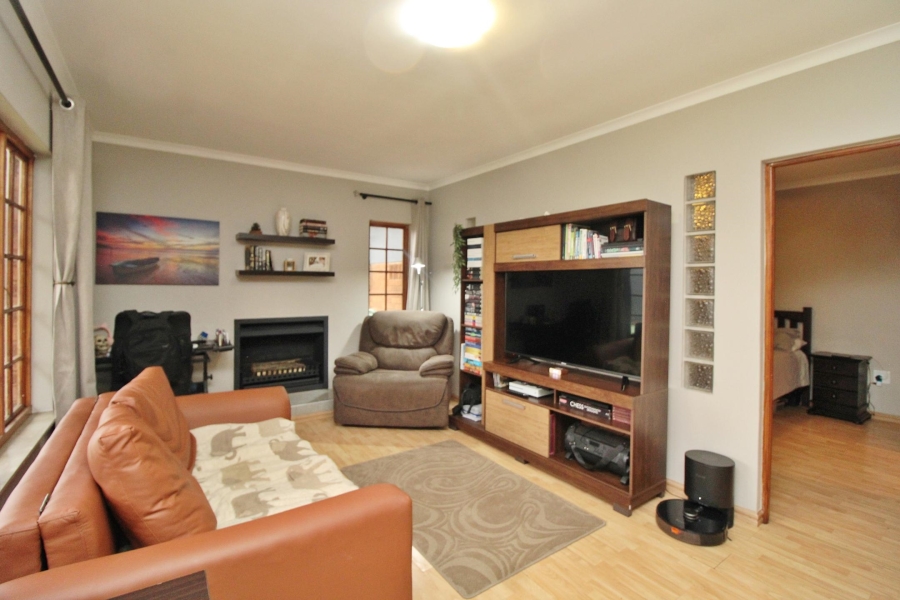 3 Bedroom Property for Sale in Sunnyridge Gauteng