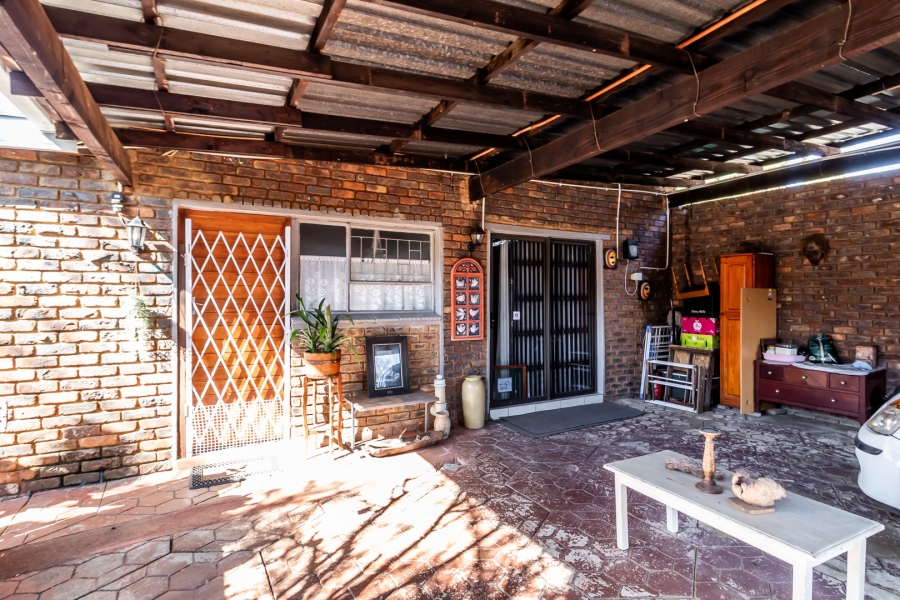 7 Bedroom Property for Sale in Gezina Gauteng