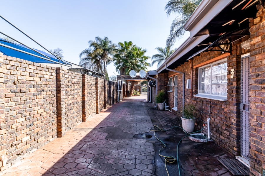 7 Bedroom Property for Sale in Gezina Gauteng