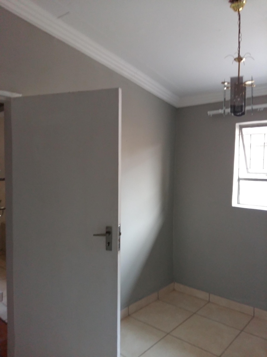 7 Bedroom Property for Sale in Gezina Gauteng