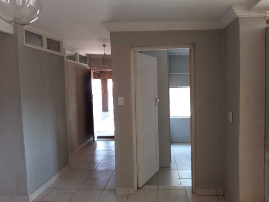 7 Bedroom Property for Sale in Gezina Gauteng