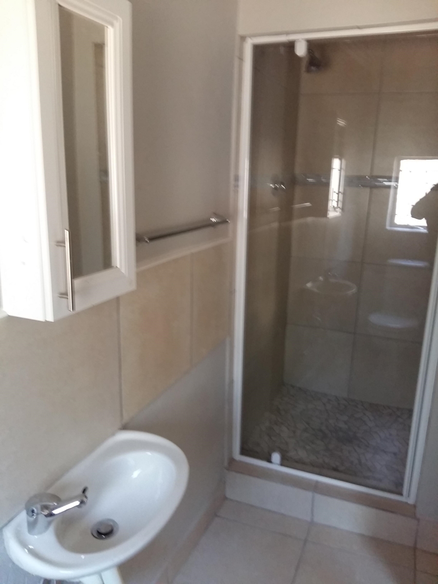 7 Bedroom Property for Sale in Gezina Gauteng