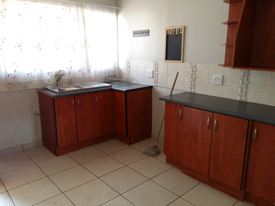 7 Bedroom Property for Sale in Gezina Gauteng