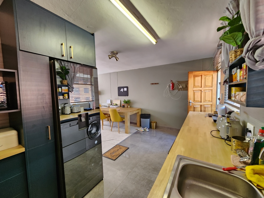 1 Bedroom Property for Sale in Hatfield Gauteng