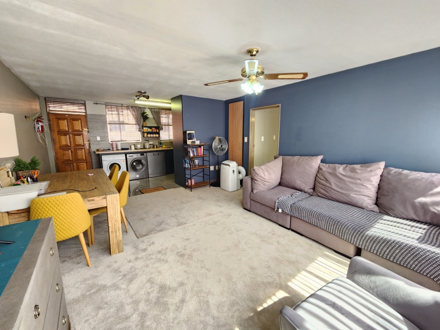 1 Bedroom Property for Sale in Hatfield Gauteng