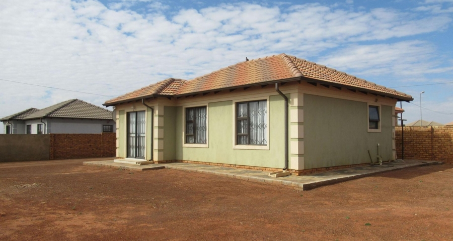 3 Bedroom Property for Sale in Westonaria Gauteng