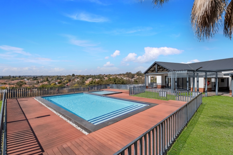 2 Bedroom Property for Sale in Noordhang Gauteng