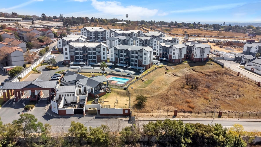 2 Bedroom Property for Sale in Noordhang Gauteng