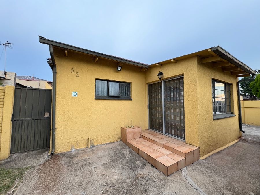 6 Bedroom Property for Sale in Forest Hill Gauteng