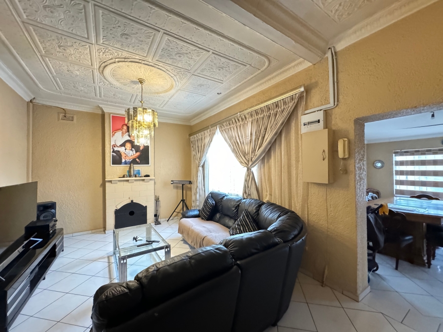 6 Bedroom Property for Sale in Forest Hill Gauteng