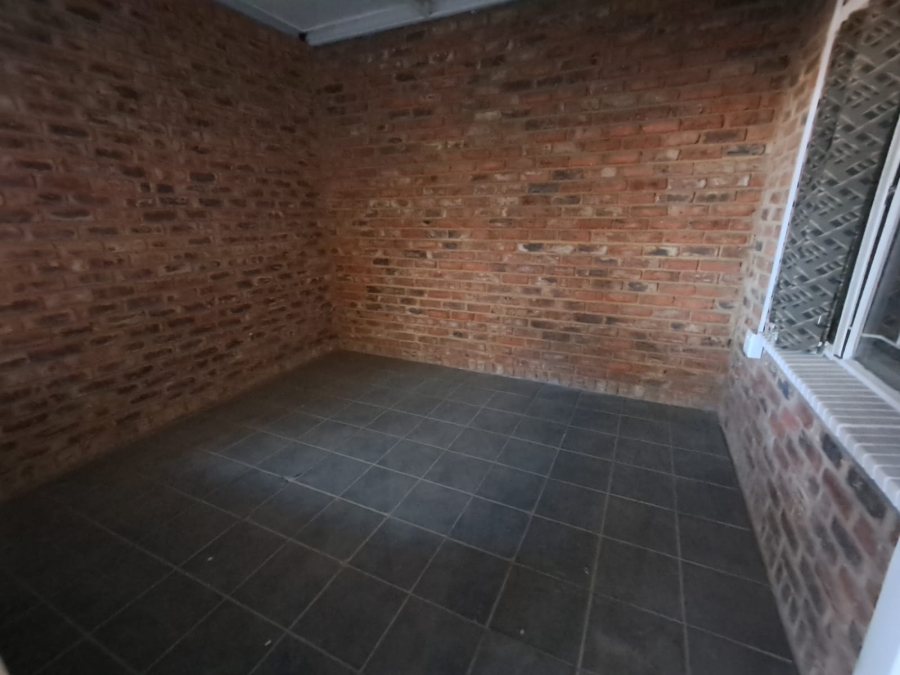 To Let commercial Property for Rent in Noldick Gauteng