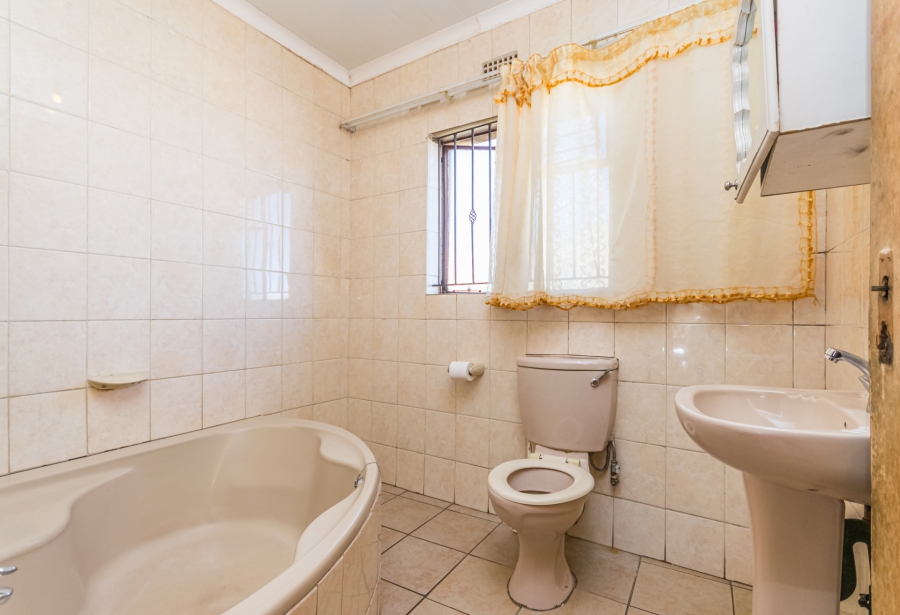 3 Bedroom Property for Sale in Emdeni Gauteng