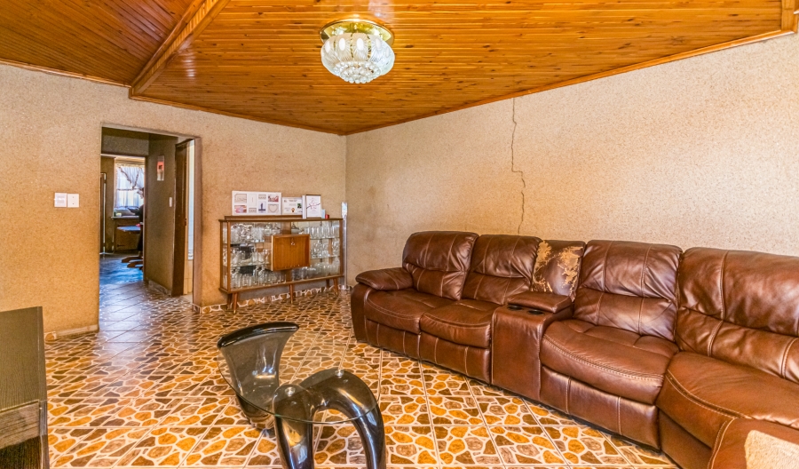 3 Bedroom Property for Sale in Emdeni Gauteng