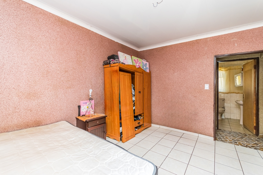 3 Bedroom Property for Sale in Emdeni Gauteng
