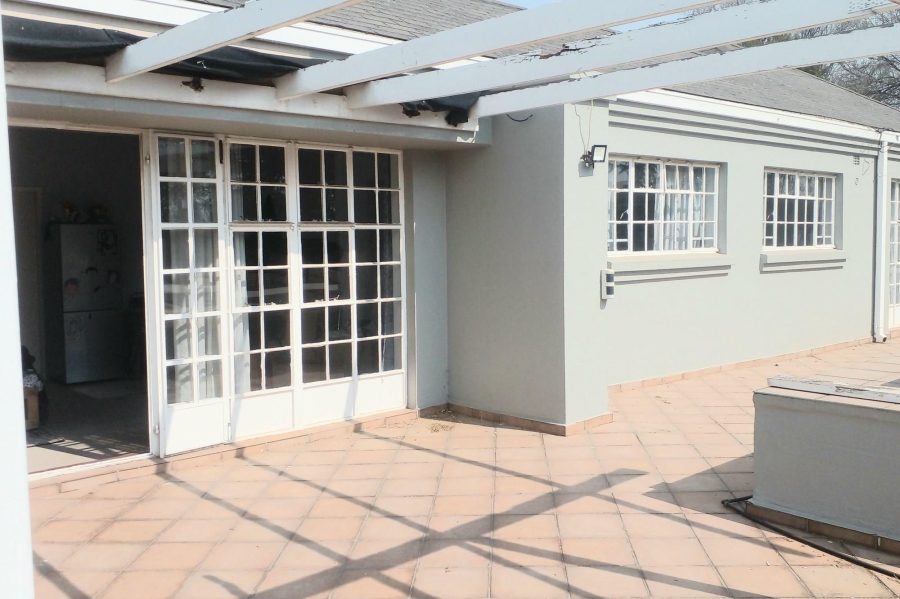 5 Bedroom Property for Sale in Sandown Gauteng