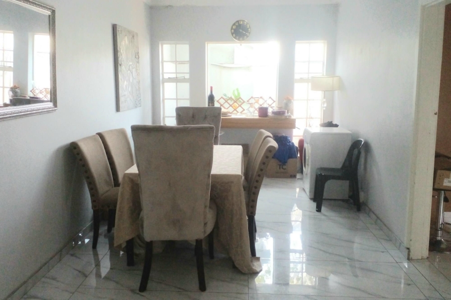 5 Bedroom Property for Sale in Sandown Gauteng