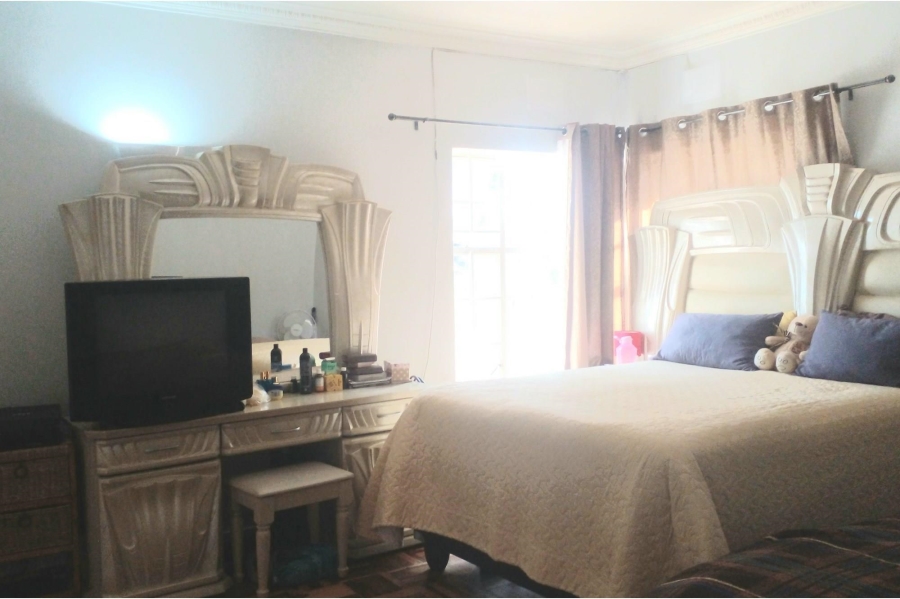 5 Bedroom Property for Sale in Sandown Gauteng