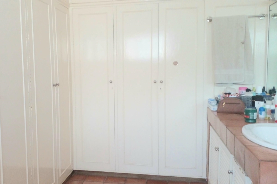 5 Bedroom Property for Sale in Sandown Gauteng