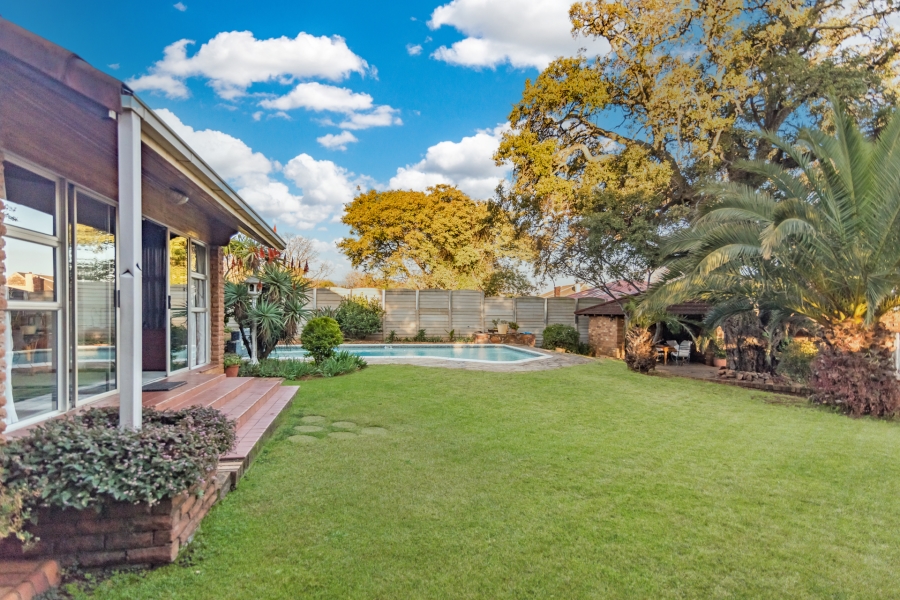 2 Bedroom Property for Sale in Florida Gauteng
