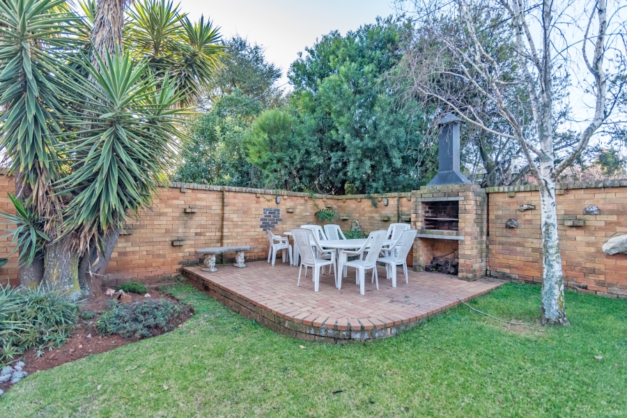 2 Bedroom Property for Sale in Florida Gauteng