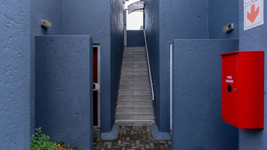 2 Bedroom Property for Sale in Glen Marais Gauteng