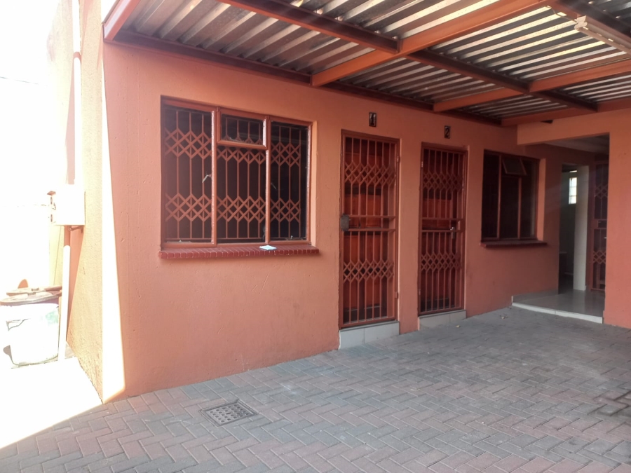 10 Bedroom Property for Sale in Soshanguve GG Gauteng