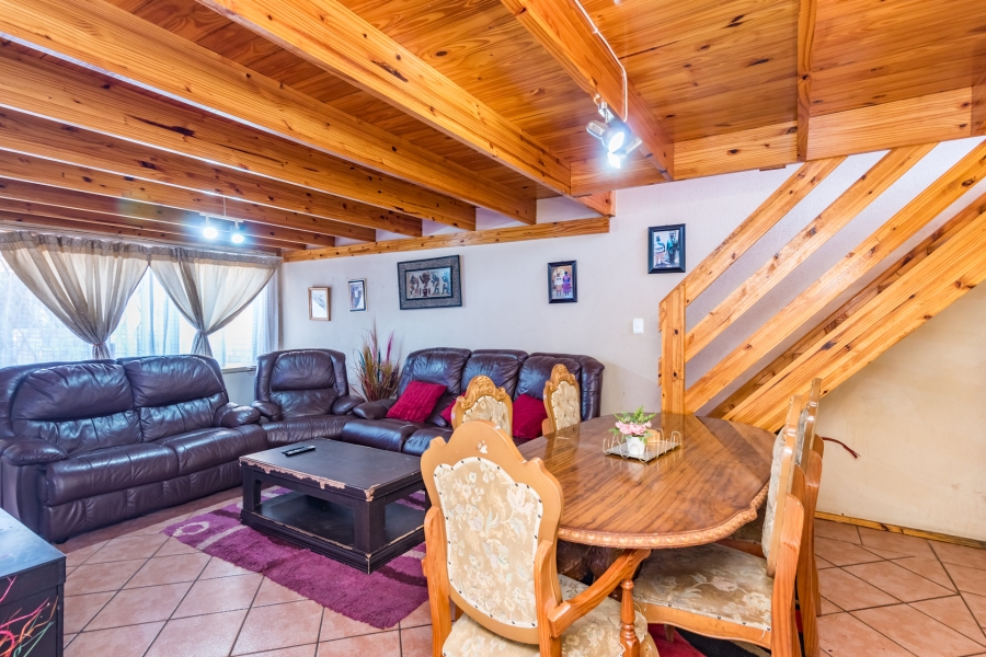 3 Bedroom Property for Sale in Allens Nek Gauteng