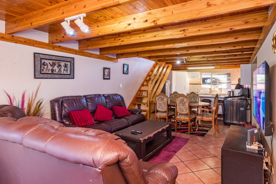 3 Bedroom Property for Sale in Allens Nek Gauteng