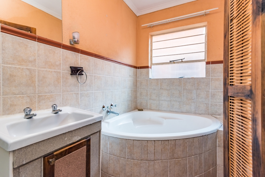 3 Bedroom Property for Sale in Allens Nek Gauteng