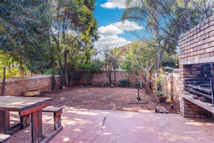 3 Bedroom Property for Sale in Allens Nek Gauteng