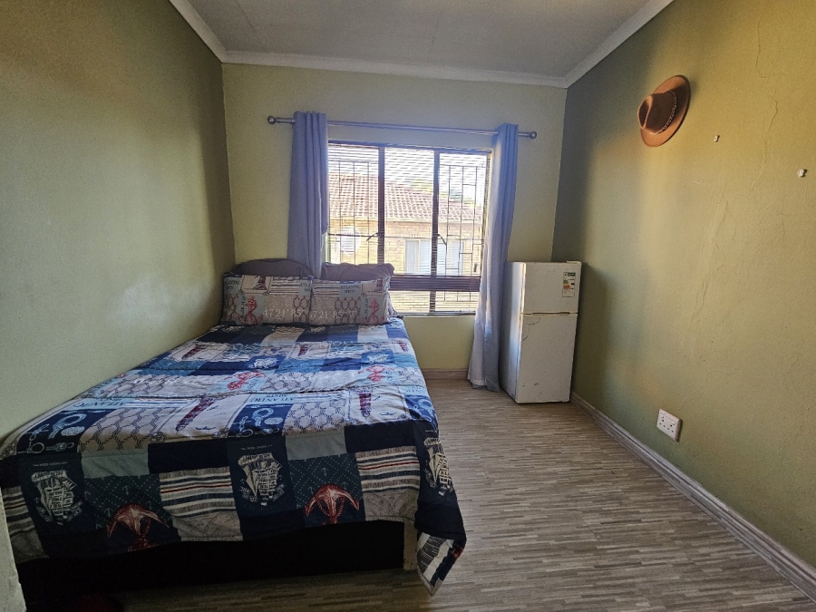 To Let 2 Bedroom Property for Rent in Greenhills Gauteng
